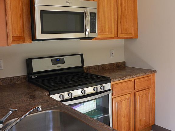 5th image of 360 Cantrell St #356