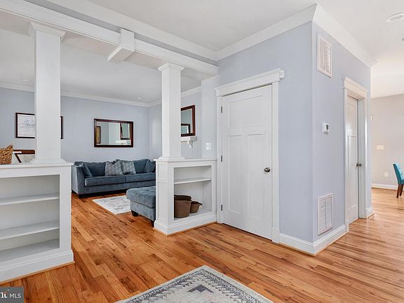 5th image of 121 Songbird Ln