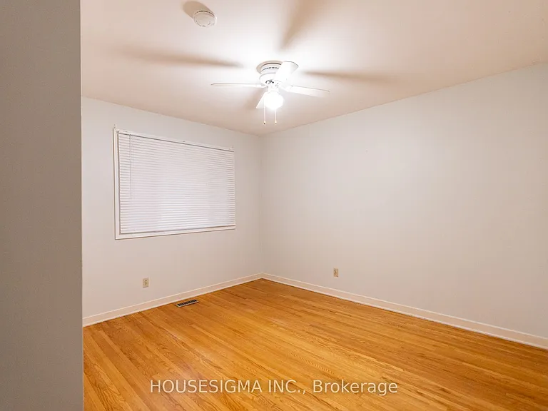 1 Cherrylane Dr N — Photo 13