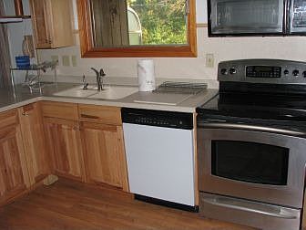 3rd image of 25 Kensington Ln