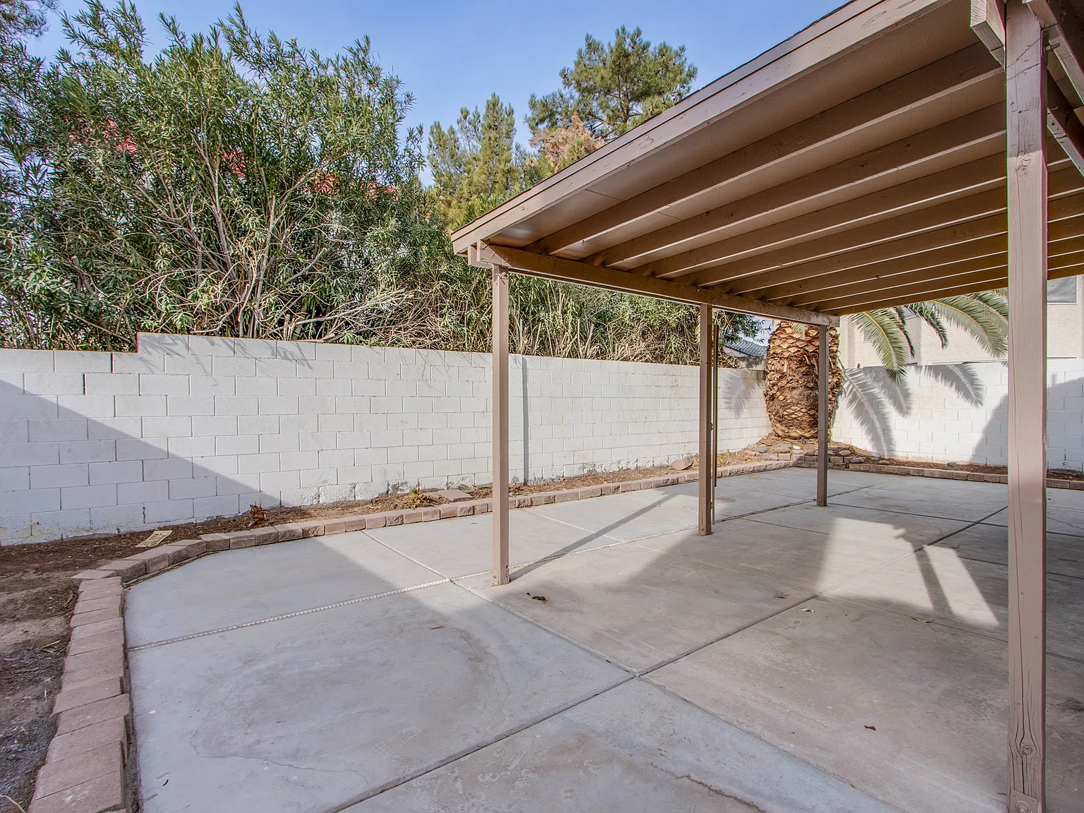 3 bed, 1231 sqft, $2,000 — Photo 3