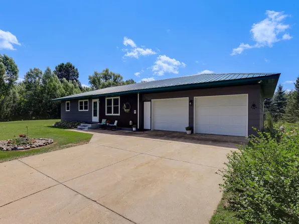 5810 324th St, Cannon Falls, MN 55009