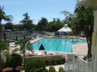 15091 Sterling Oaks Dr, Naples, FL 34110