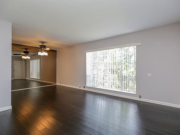 3rd image of 2101 Fountain View Dr APT 28C
