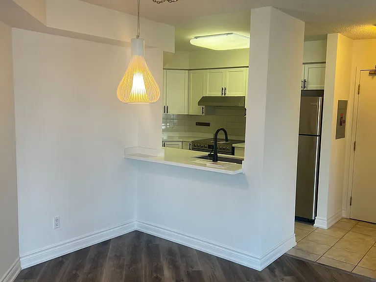 33 Empress Ave #616 — Photo 11