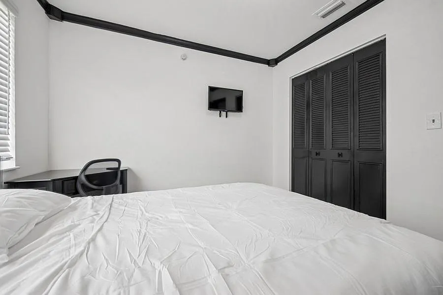 4 bed, 4.0 bath, 1688 sqft, $1,239 — Photo 4