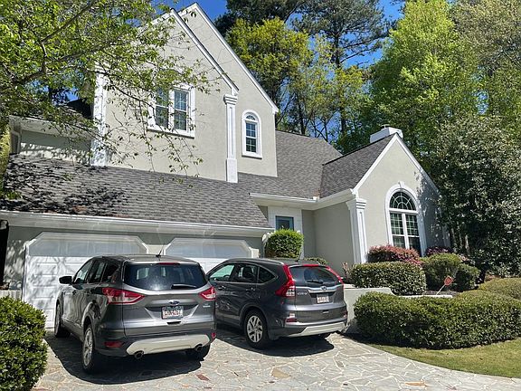 2nd image of 4513 Woodhaven NE