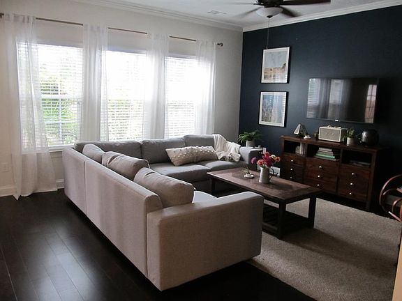 3rd image of 517 NW Brantley Cove Circle