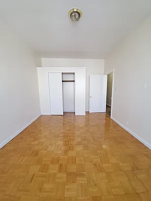 Rented by Paragon Real Estate Corporation | media 11