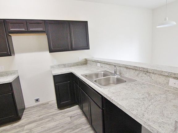 4th image of 6609 Jadaglen Dr