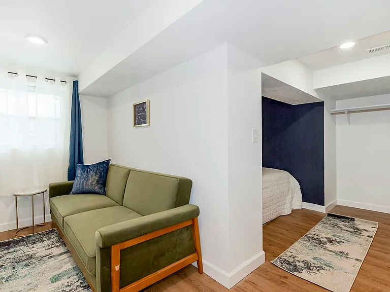 Coach in Bedroom + Smart TV