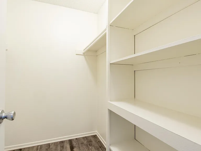 23905 Eucalyptus Ave — Photo 7