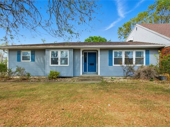 100 E Temple Ave, Effingham, IL 62401