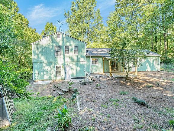 5th image of 4695 Barnes Ct