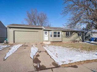 5512 W 23rd St, Sioux Falls, SD 57106