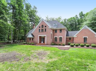 11109 Elmview Pl, Great Falls, VA 22066