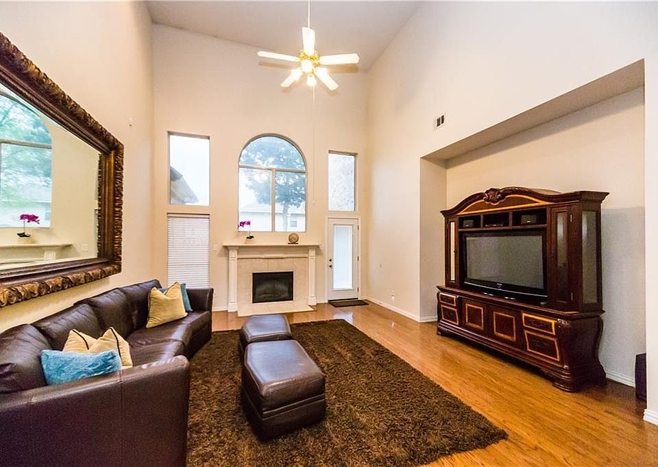 2nd image of 1244 Summerside Dr