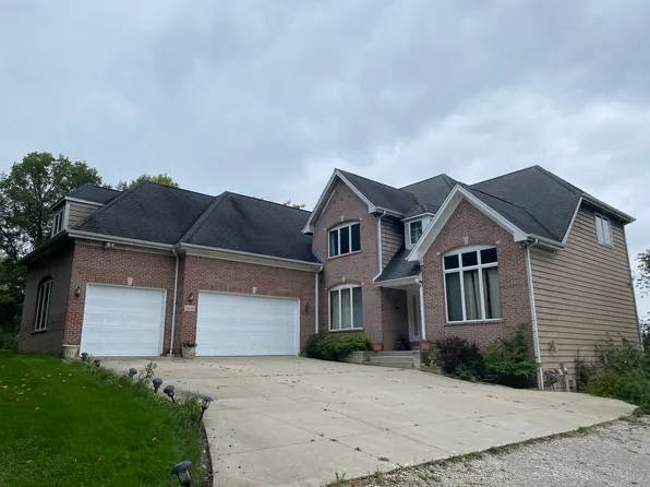 26146 N Hill Ave, Wauconda, IL 60084