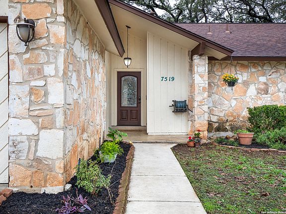 3rd image of 7519 UTSA Dr