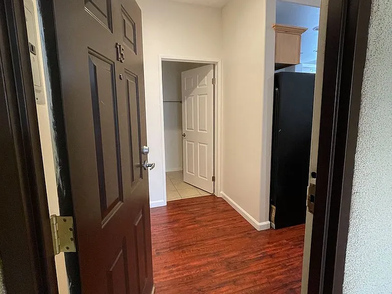 5330 Satsuma Ave — Photo 23
