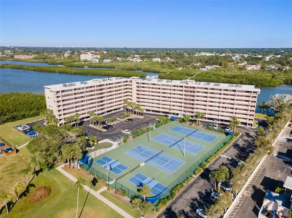 19451 Gulf Blvd APT 211, Indian Shores, FL 33785