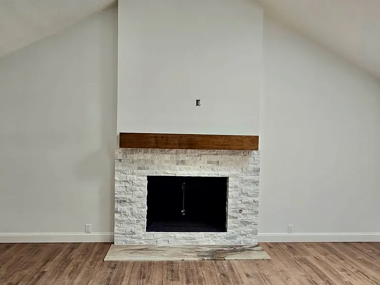 4502 Parkhurst Dr — Photo 2