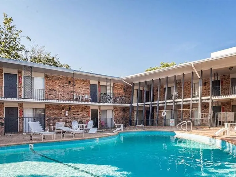 Casa Del Rio Apartments — Photo 10