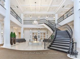 15 Greenview Ave #2713, Toronto, ON M2M4M7