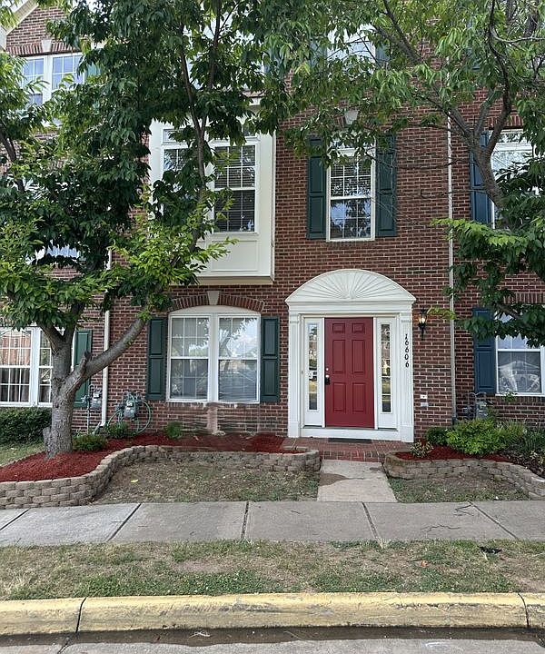 1st image of 16606 Barge Cir