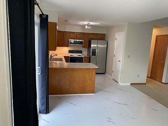 2nd image of 2709 Fenwick Rd