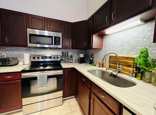 701 Blackburn Ct, Anchorage, AK 99518