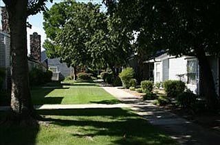 2nd image of 1482 Mayflower Way