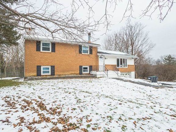 3rd image of 225 Edjewood Dr