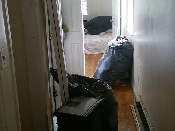 5th image of 606 E 242nd St #2