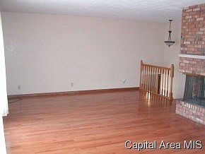 4th image of 505 Saint Johns Dr