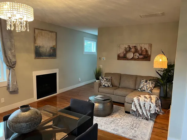 26 Loblolly Ln, Asheville, NC 28803