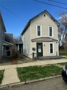 3 S 2nd St, Dennison, OH, 44621