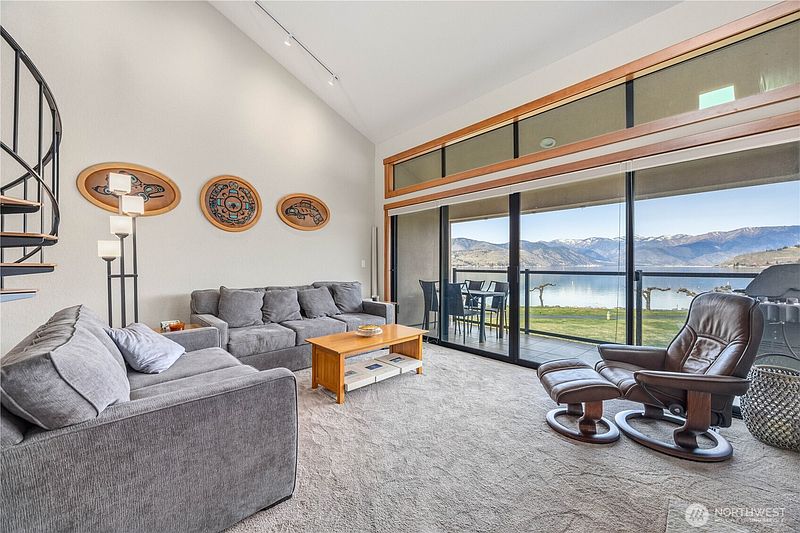 3rd image of 100 Lake Chelan Shores Dr. #3-8