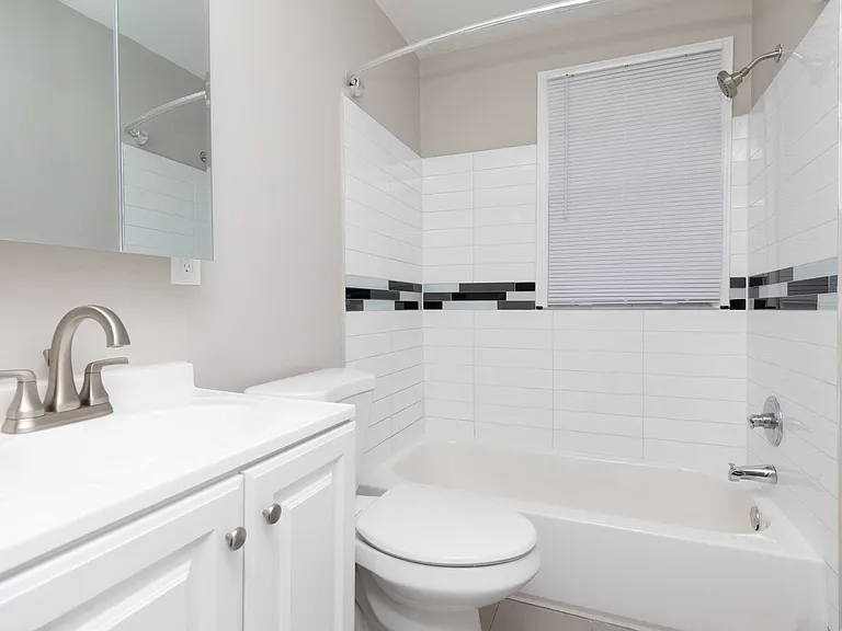 Ardleigh Gardens Apartments — Photo 4