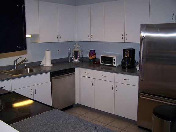 3rd image of 100 Marina Dr APT 104