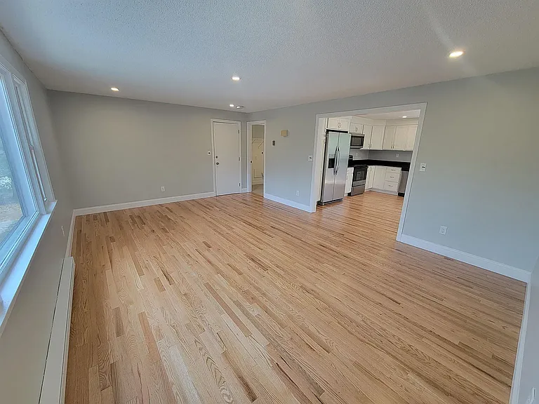 10 Mercury Ln #B — Photo 7