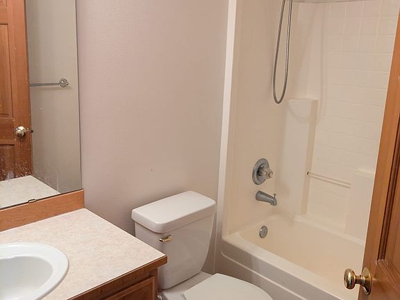 5th image of 22758 NE 4th St #49