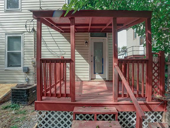 3rd image of 2312 Delmar Ave