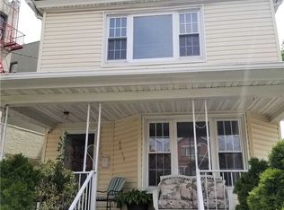 92-15 195th Pl, Hollis, NY 11423