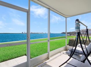 60 Yacht Club Dr APT 101, North Palm Beach, FL 33408