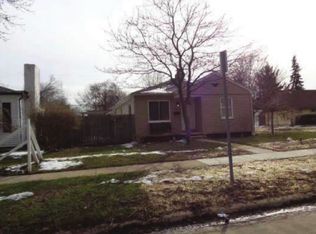 5987 Vivian St, Taylor, MI 48180