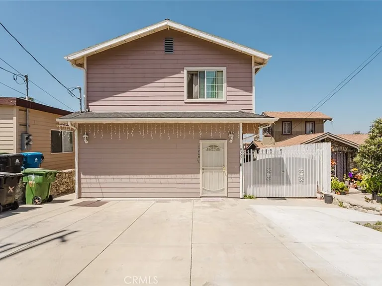 10327 1/2 Hillhaven Ave — Photo 1
