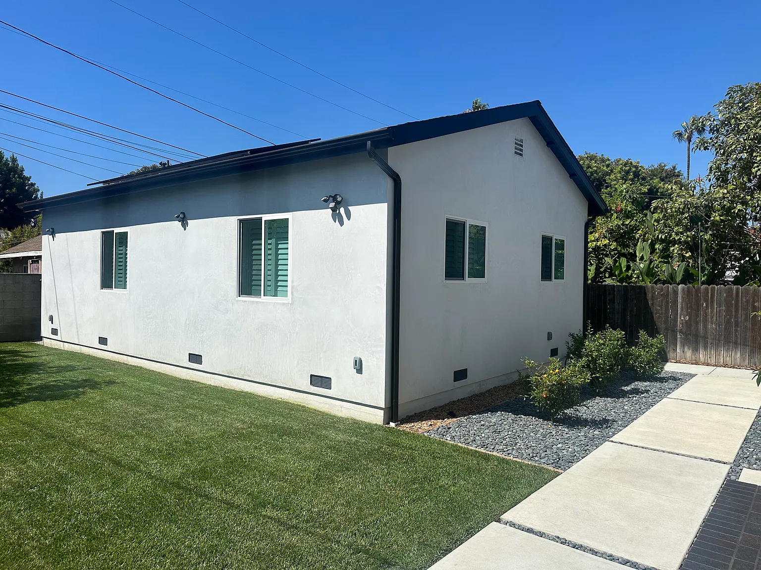 2 bed, 765 sqft, $3,700 — Photo 1