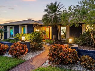 2214 Davies Ave, Dunedin, FL 34698