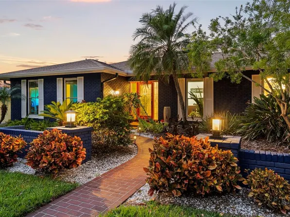 2214 Davies Ave, Dunedin, FL 34698